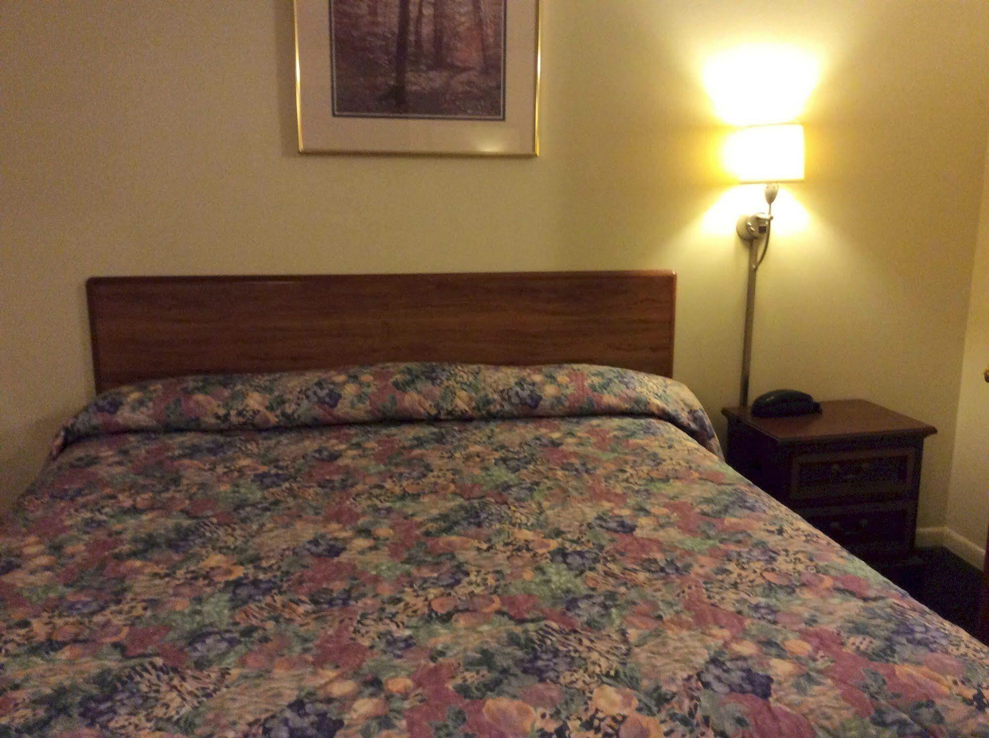 Regency Inn Bridgeport-Frankenmuth Exteriör bild